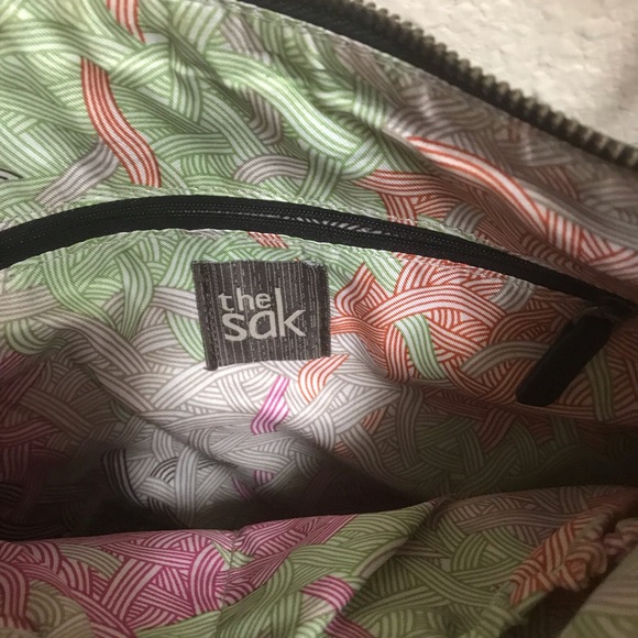 The SAK Iris guitar strap crossbody - Picture 4 of 5